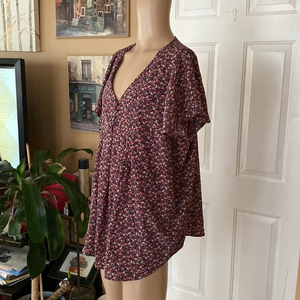 Torrid top - Picture 3 of 6